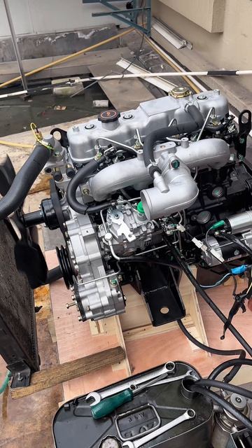 Дизельный двигатель 4JB1