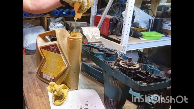 пила MAKITA UC4041A ремонт не поступает масло на цепь