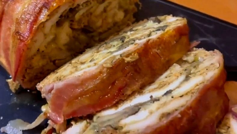 РУЛЕТ ИЗ КУРИЦЫ, ГРИБОВ И БЕКОНА 😋👍