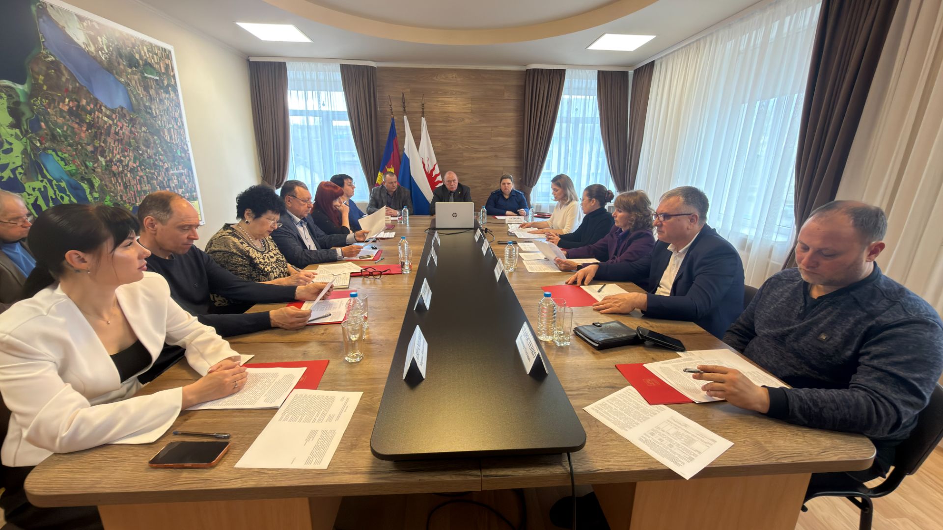 Состоялась 34 внеочередная сессия Совета округа.