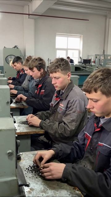 Где мечты уходят в небытие #работа #молодежь #будущее