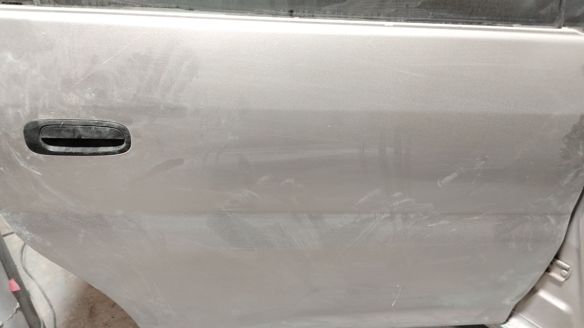 Как снять задние двери Toyota Nadia