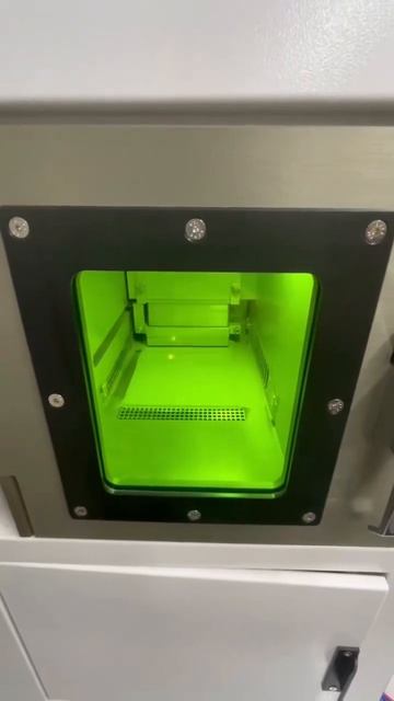 Процесс печати 3D-принтера FastForm Deskfab X1