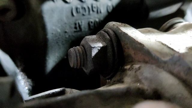 Volkswagen Passat B5 1,8т. Масла в антифризе попало 2 часть