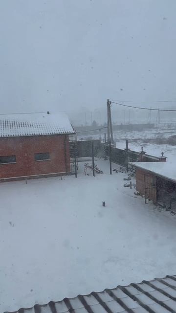 Зима не желает уступать😆