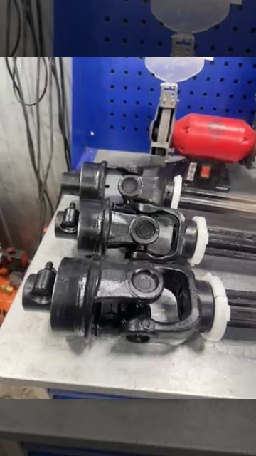 Карданные валы 6*8 и 6*6 с обгонной муфтой. По параметрам клиента.