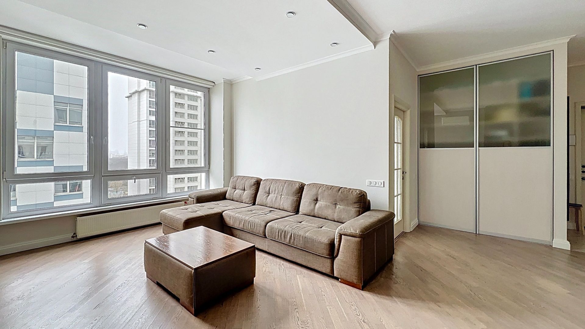 Просторная светлая квартира с панорамными окнами! Продажа 4-комнатной квартиры, 120 м² (ID 37227)