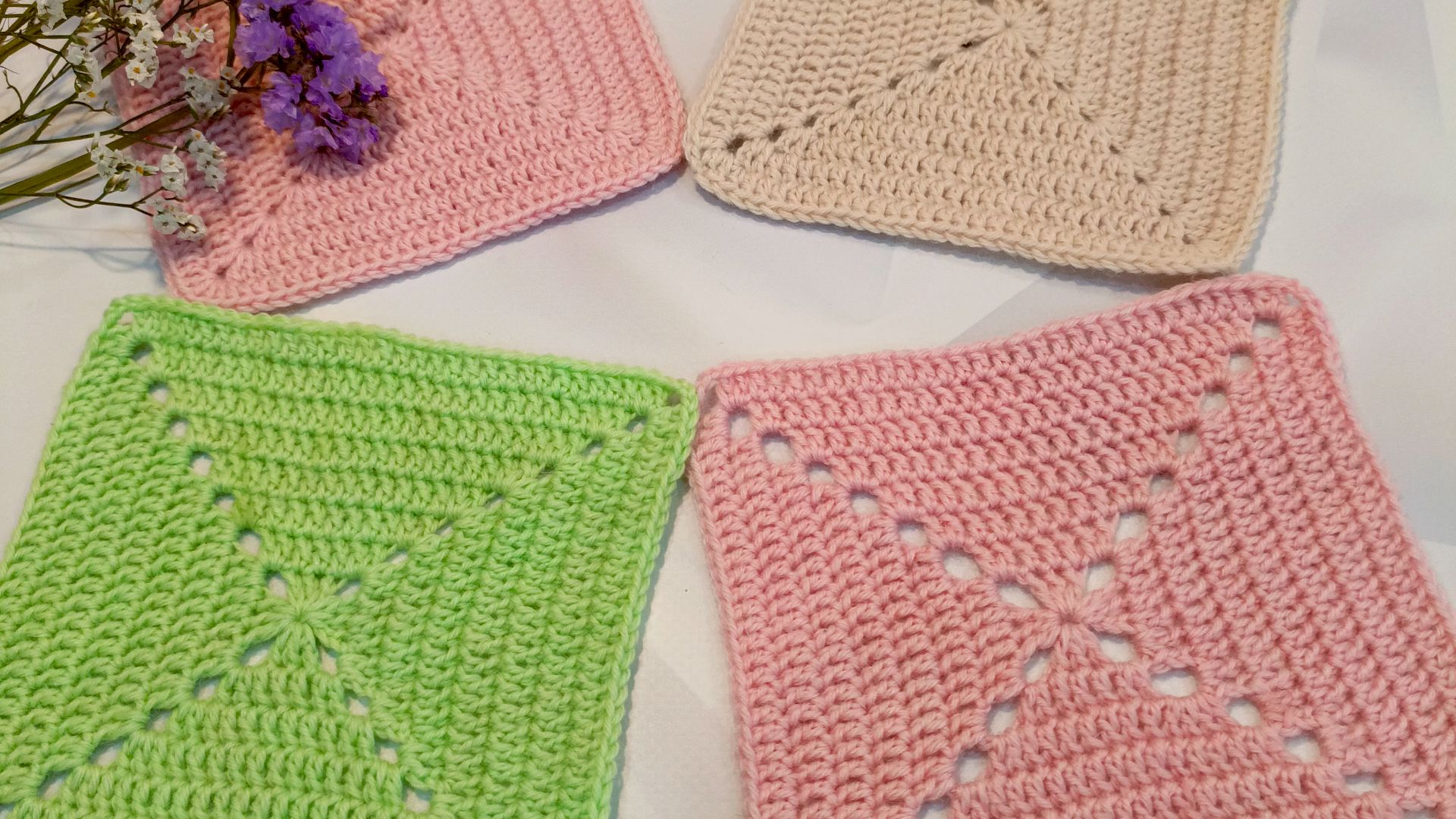 Арочка в квадратном мотиве с угловым соединением ряда .