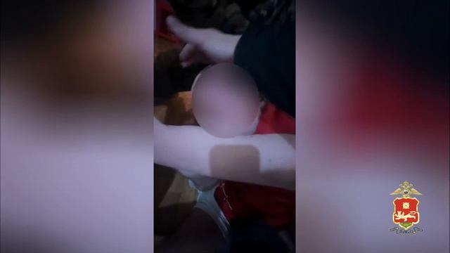 Полицейские Хакасии в Сургуте задержали мужчину за разврат в отношении школьницы