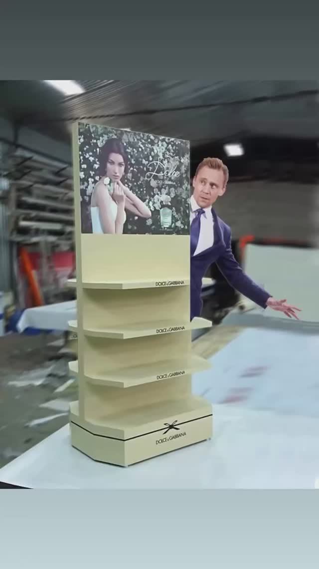 Как оформляли брендам зоны торговли