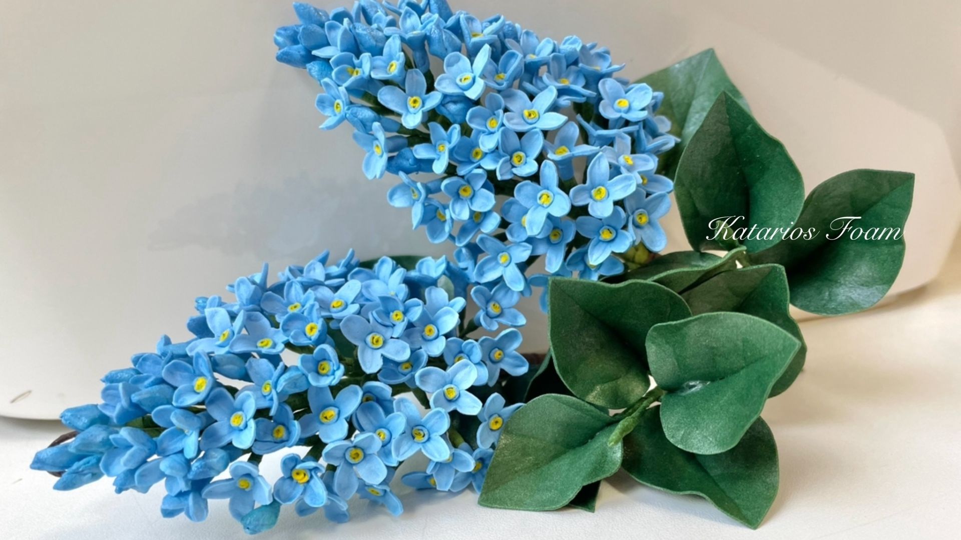 Голубая сирень из фоамирана