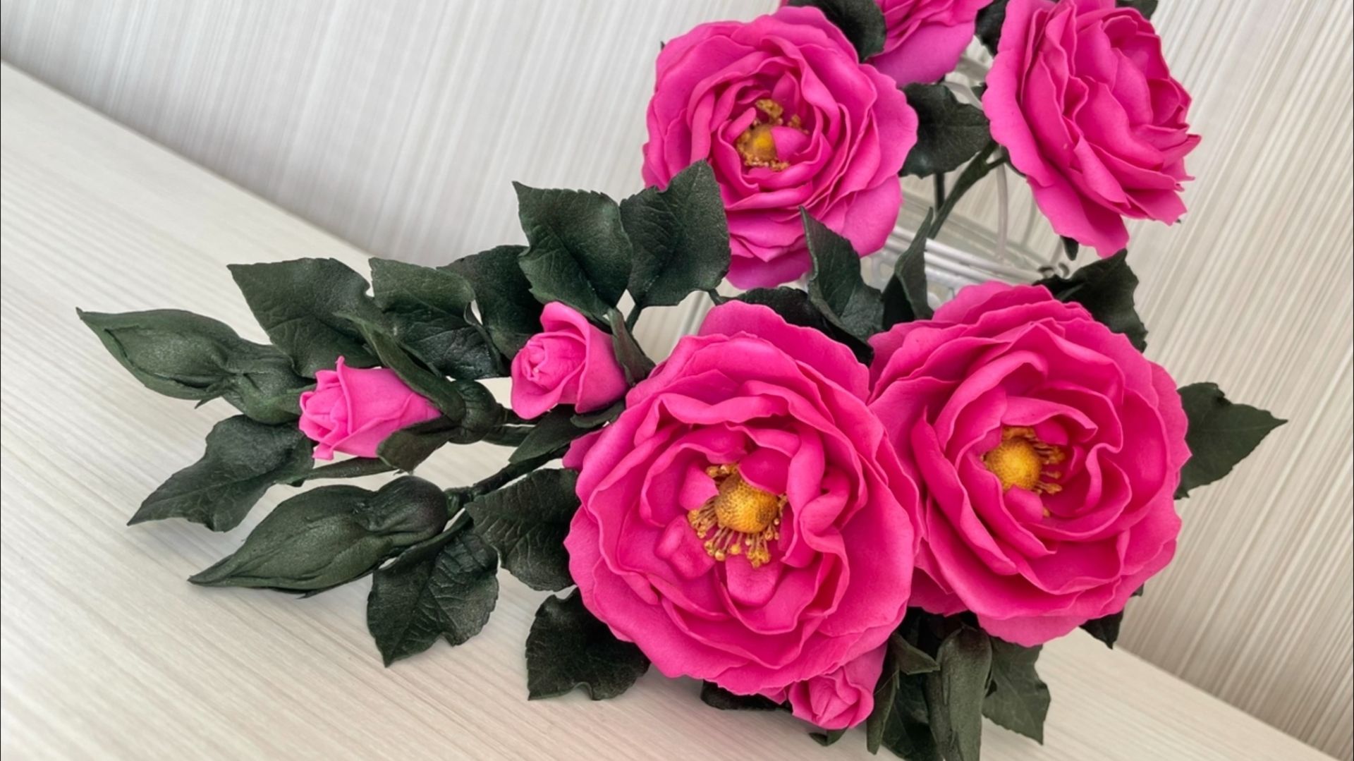 Розы из фоамирана| Цветочное украшение на эпоху турнюров