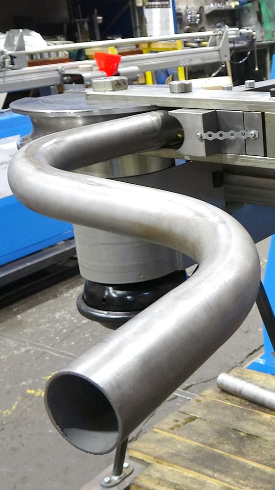 Трубогиб для стальной трубы D 50 мм полуавтоматический с ЧПУ MASTER