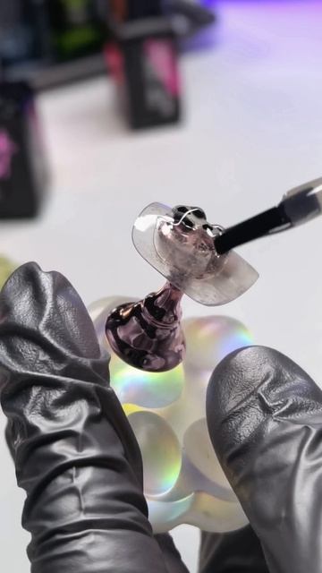 Пока ты смотришь на то, как я отрываю насекомому крылья и бальзамирую их в геле...