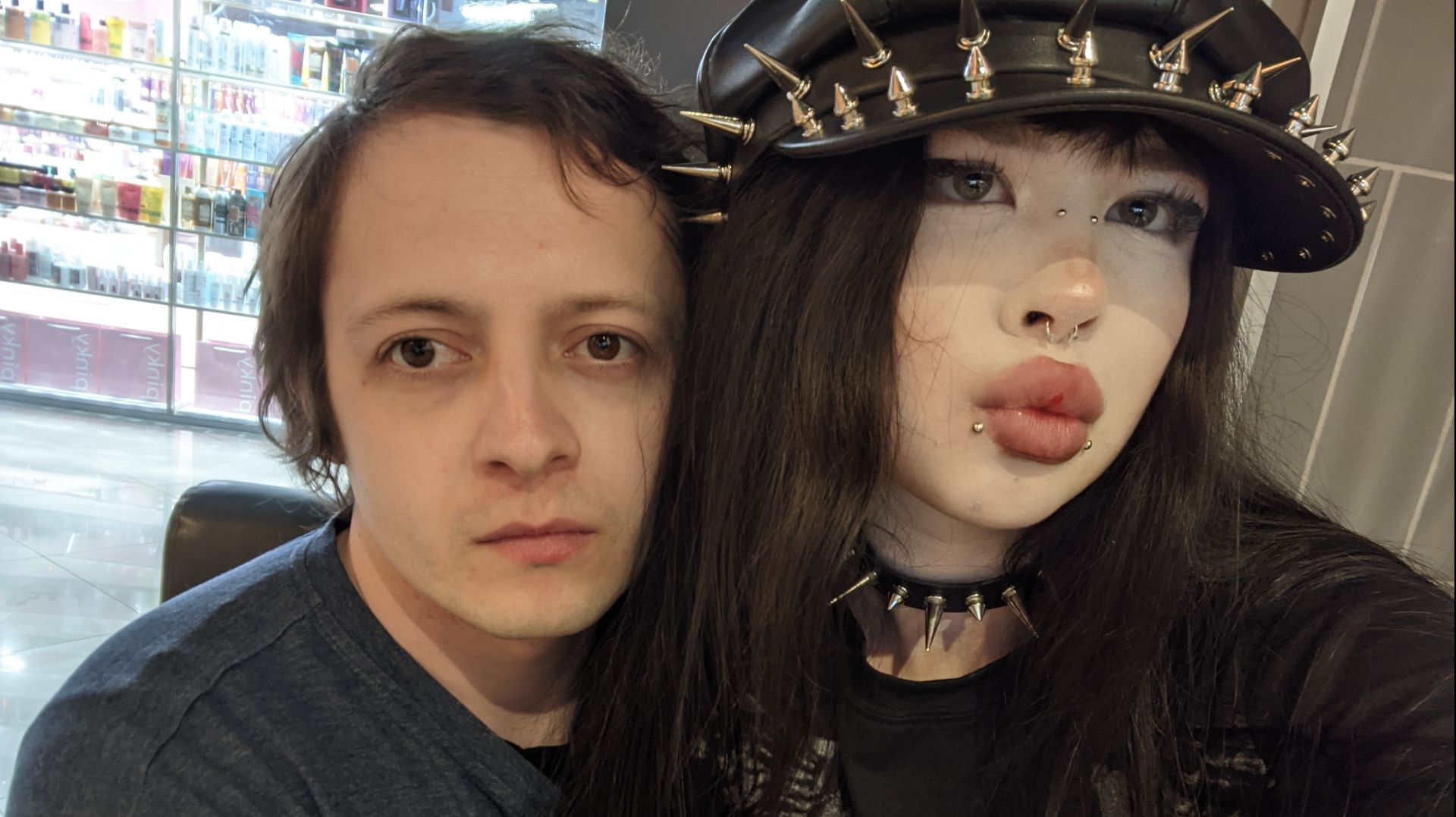 СТРИМ С АЛЬТУШКОЙ. ИНЦЕЛ СОЦИОФОБ НАШЁЛ ДЕВУШКУ