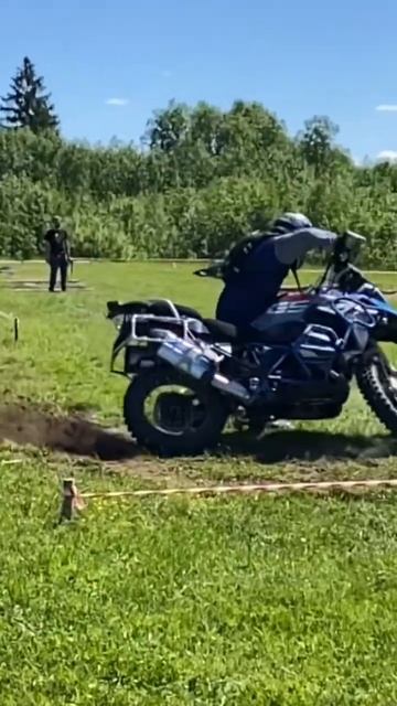 Гусь только для асфальта говорили они, пока не приехали в ЛеснойМотоСкит #project18 #bmw #motovlog