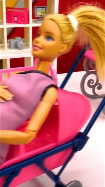 У Барби будет двойня! 👨👩👧👦 #длядетей #игрушкидлядевочек #барби