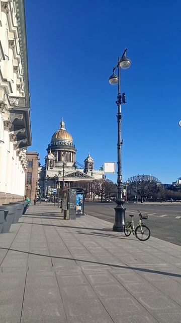 Раннее утро у Исаакиевского собора
