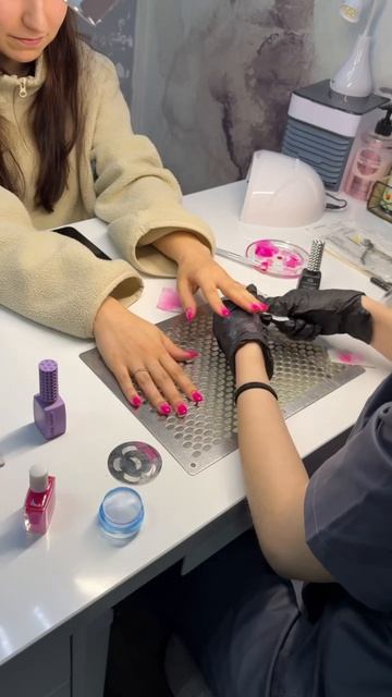 МАНИКЮР С ПОКРЫТИЕМ ВОЛГОГРАД