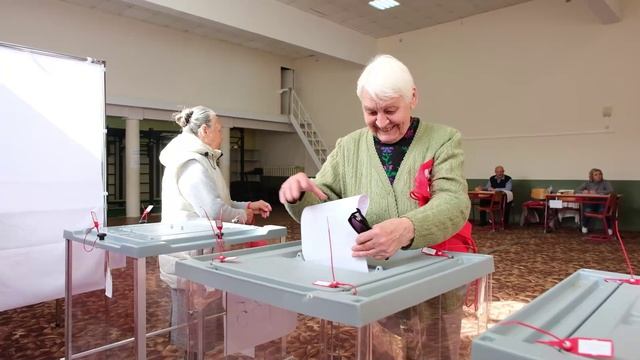 «Единая Россия» проводит отбор депутатов через предварительное голосование