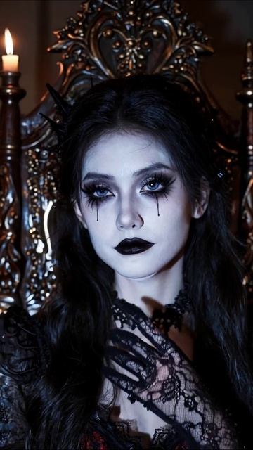 Загадочная королева ночи #готику #темнаямода #красота