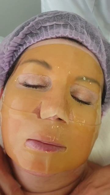 Мы открыты для сотрудничества и с радостью проводим обучение для врачей-косметологов