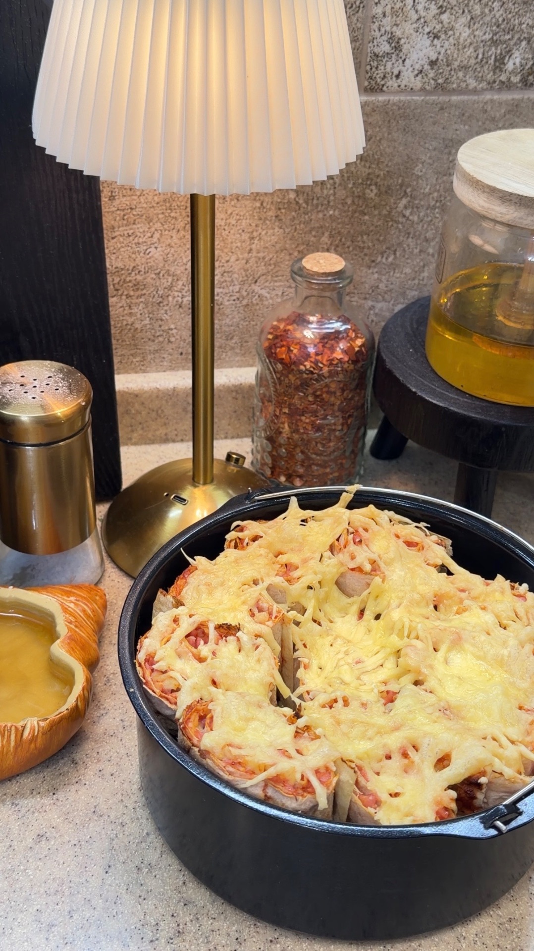 Лаваш с колбасой и сыром