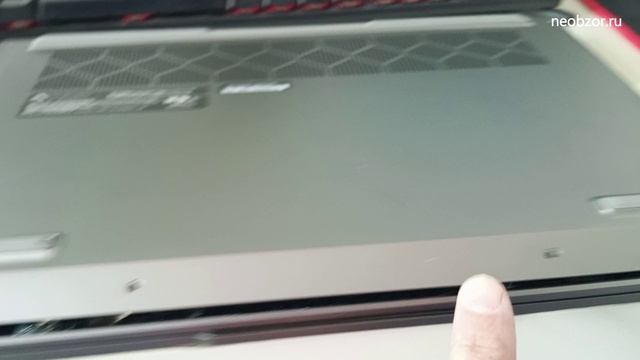 Разборка ноутбука Maibenben Perfectum P15B. Снятие нижней крышки.