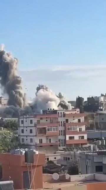 ‼️🇮🇱🇮🇷 Армия Израиля продолжает атаковать юг Ливана, пытаясь сорвать переговоры США и Ирана

▪️А