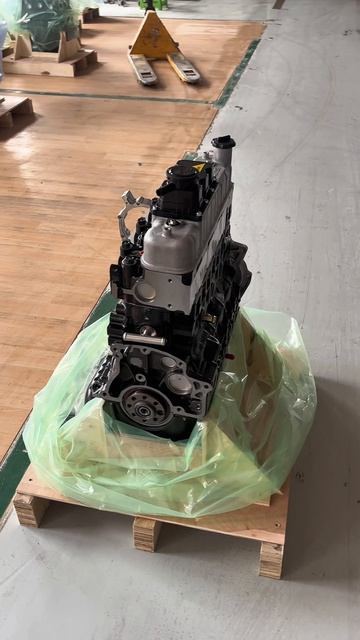 Двигатель 4KK1 в сборе