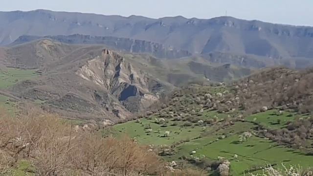 Красивая весна в горах Дагестана, необычный пейзаж