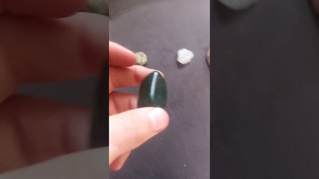 мая калекция каких-то камней