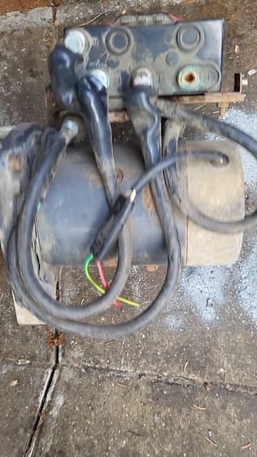 старенький Warn XD посыпался