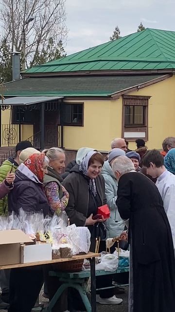 Страстная суббота . Освящение куличей