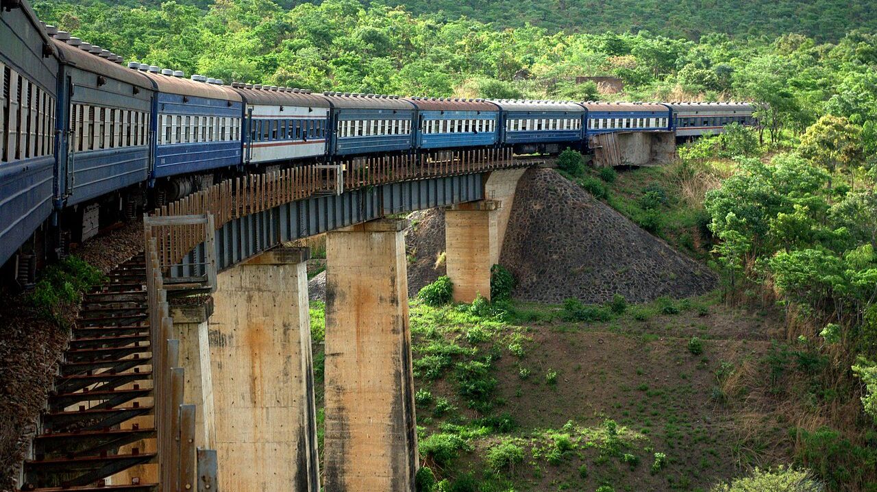 ПОД СТУК КОЛЁС. ТАНЗАНИЯ