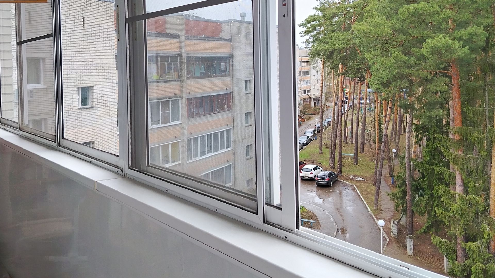 Продается 4к квартира в Калужской области г. Кременки