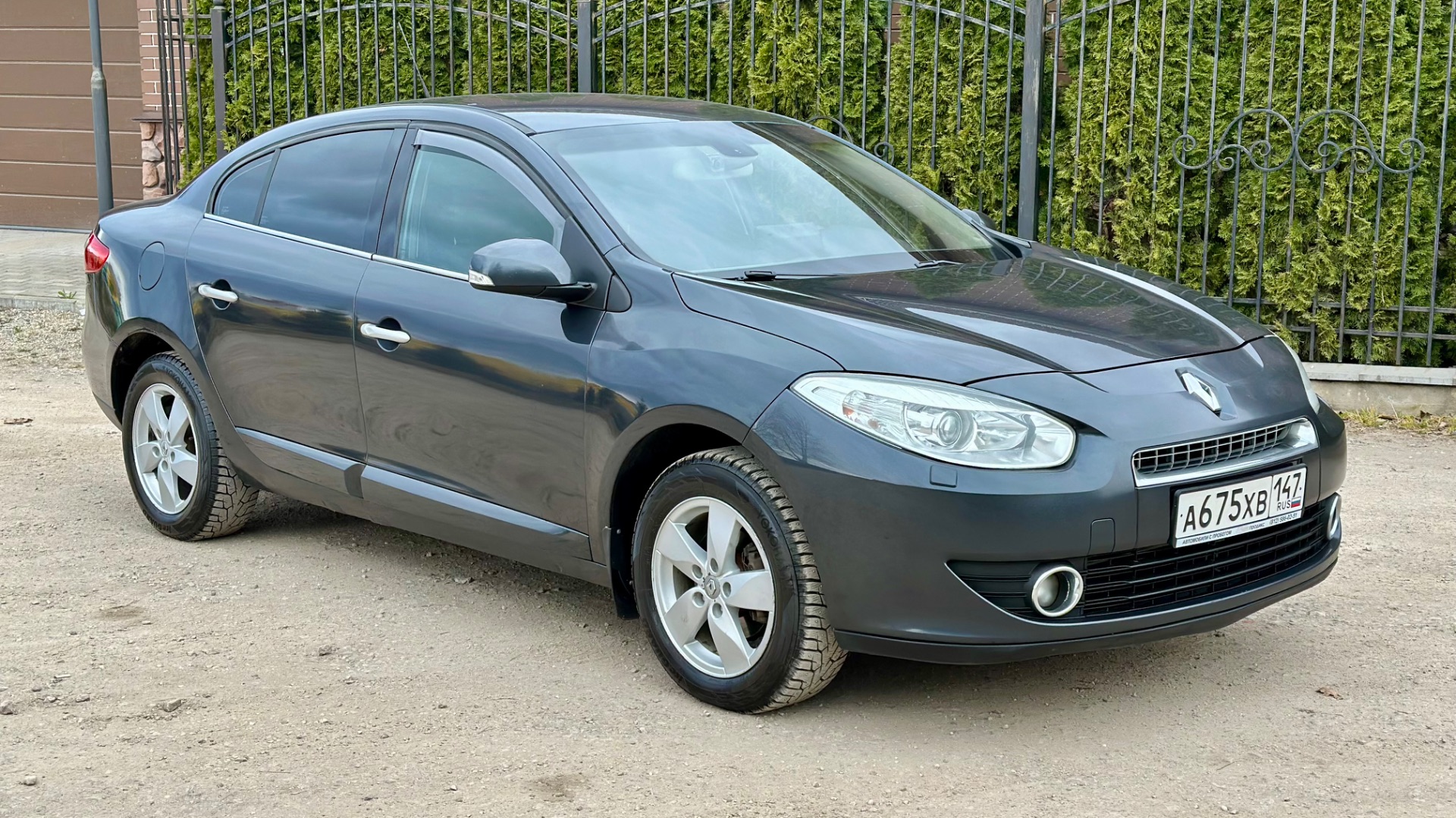 Renault Fluence Псков