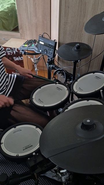 #drummer #drums  #lionelruchie