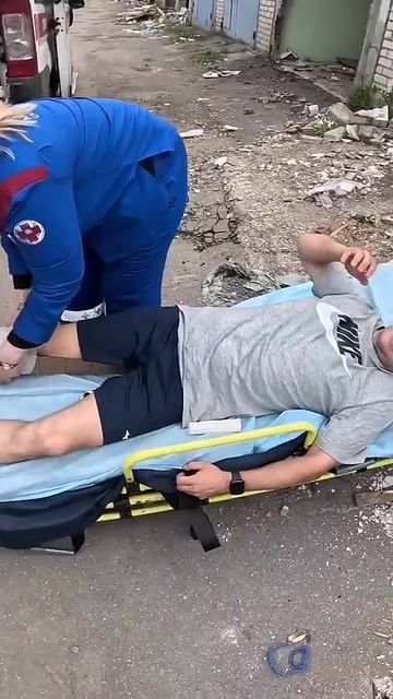 СЛОМАЛ НОГУ (SanekMix)