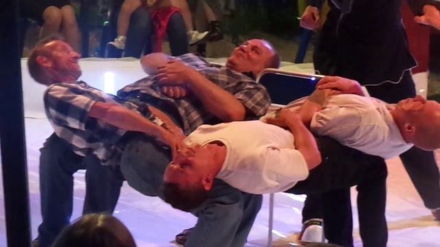 Цирк шапито Клоун