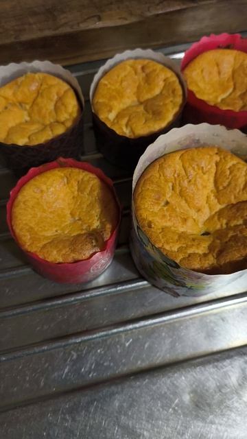 Куличики испекла