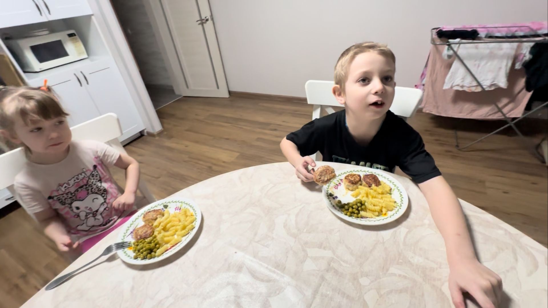 Чем КРОМИТЬ ДЕТЕЙ на УЖИН? | НАШ обычный ДЕНЬ, который хочется ЗАПОМНИТЬ | Семья Перевязов