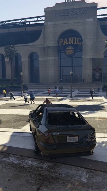 GTA 5. В новой одежде по городу 5