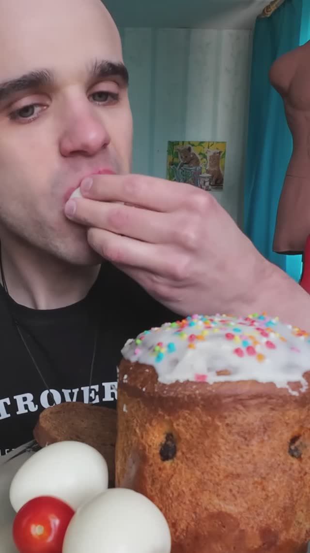 КУЛИЧ ПАСХАЛЬНЫЙ / ЯЙЦА / СУП С ПЕЛЬМЕНЯМИ / ОБЖОР / ЕДА / МУКБАНГ