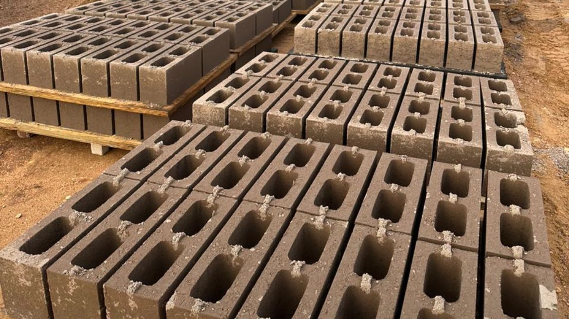 QT10-15  вибропресс в Южной Африке производство бетонных блоков