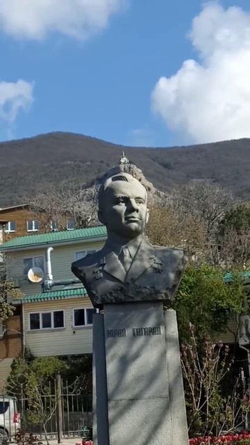 Форос Очень символично Пасха и день Космонавтики Церковь Воскресения Христова