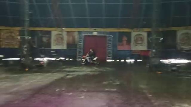 Катание зрителей на мотоцикле. Нитро Цирк Руслана Усеинова. Гастроли в г. Тула. 2026 г.