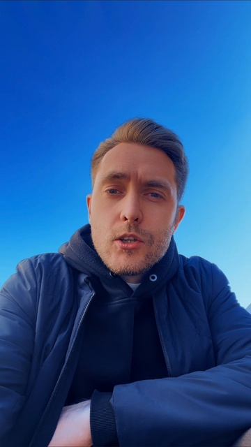 Максим Сентяков - Все причалы лодки отпустили… (стихотворение)