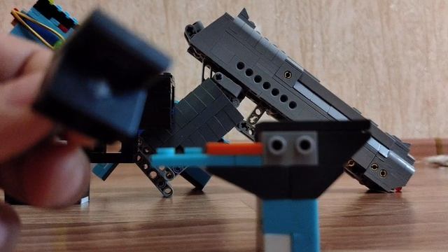 как собрать мини пистолет из лего