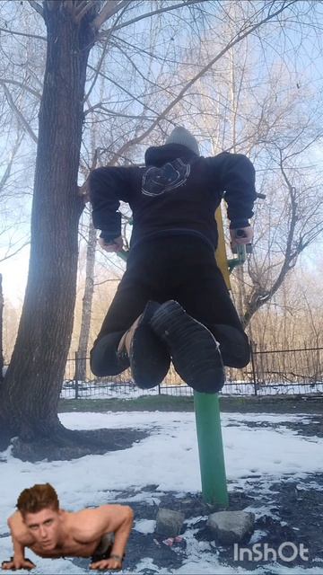 Пока бежал на работу, успел размяться.Начни свой день правильно !Всех с праздником светлой Пасхи! 🐣